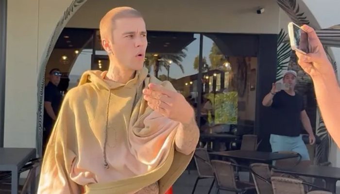 justin-bieber-confronta-paparazzi-em-palm-springs-voces-so-ligam-para-dinheiro_widelg.jpg justin-bieber-confronta-paparazzi-em-palm-springs-voces-so-ligam-para-dinheiro_widelg.jpg