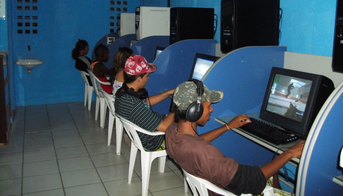 lan-houses.png lan-houses.png
