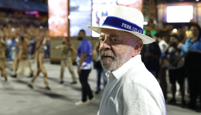 lula-carnaval-academicos-de-niteroi.jpg