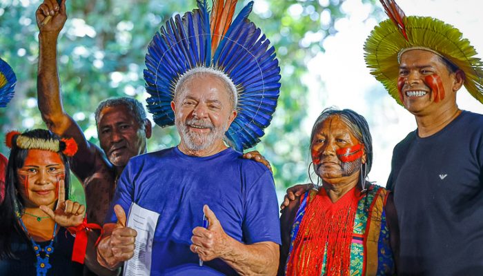 lula-com-indigenas.jpeg