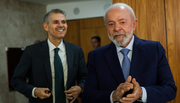 lula-com-sidonio-palmeira-foto-jose-cruz-agencia-brasil.jpg lula-com-sidonio-palmeira-foto-jose-cruz-agencia-brasil.jpg