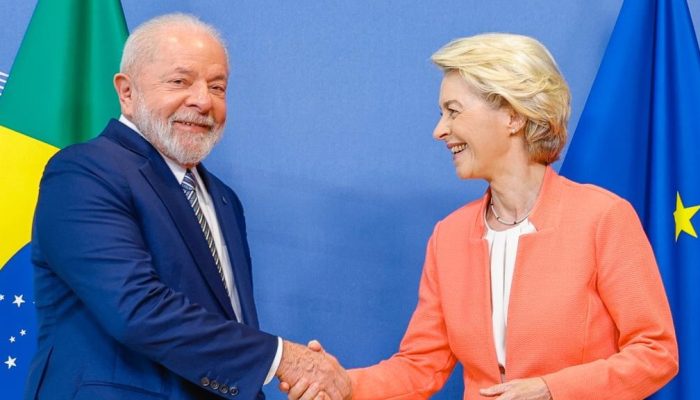 lula-com-ursula-von-der-leyen-em-bruxelas-foto-secom.jpg