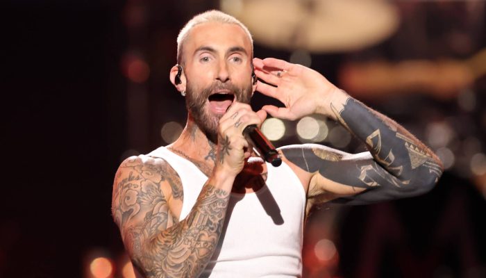 maroon-5-adam-levine-foto-Kevin-Winter-Getty-Images-for-iHeartRadio-2236361376.jpg