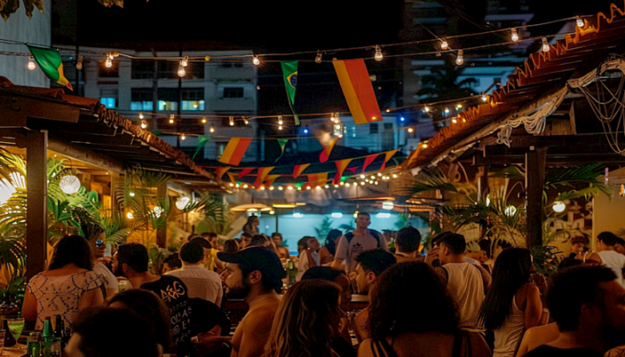 midjourney-bar-sao-joao-1750×0-is-1-1.png midjourney-bar-sao-joao-1750x0-is-1-1.png