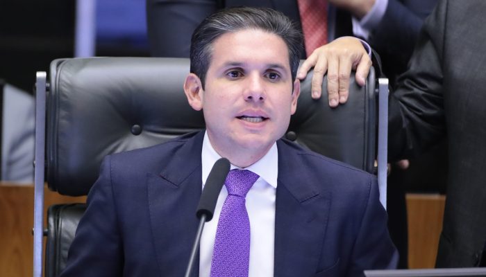 motta-camara.jpg motta-camara.jpg