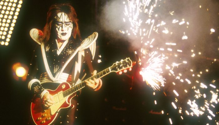 o-disco-do-kiss-que-ace-frehley-define-como-um-erro_0i193140045.jpg