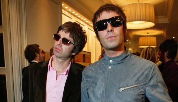 oasis-banda-noel-gallagher-liam-gallagher-foto-mick-hutson-redferns_widelg.jpg