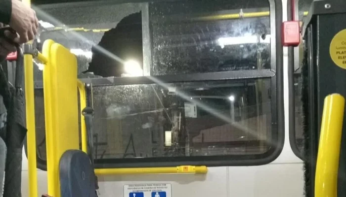 onibus-vandalizado.webp.webp onibus-vandalizado.webp.webp