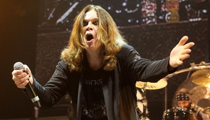 ozzy-osbourne-site-coloca-itens-do-artista-em-leilao-149918290_4r163311817_widelg.jpg