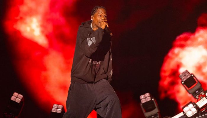 por-que-travis-scott-canta-fein-mais-de-uma-vez-nos-shows-2221628886_widelg.jpg