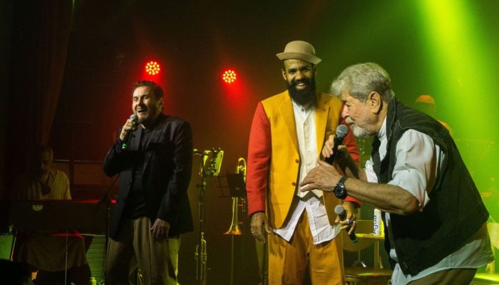 russo-passapusso-antonio-carlos-e-jocafi-natura-musical_widelg.jpg russo-passapusso-antonio-carlos-e-jocafi-natura-musical_widelg.jpg