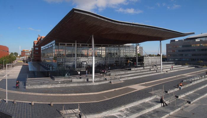 senedd-parlamento-scaled.jpg