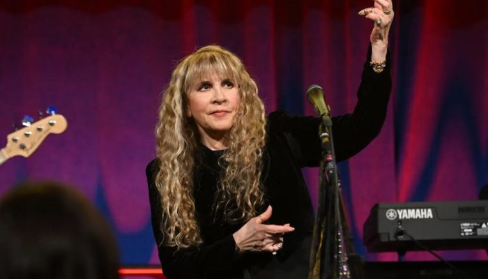 stevie-nicks-anuncia-novo-album-com-memorias-de-homens-fantasticos_widelg.jpg