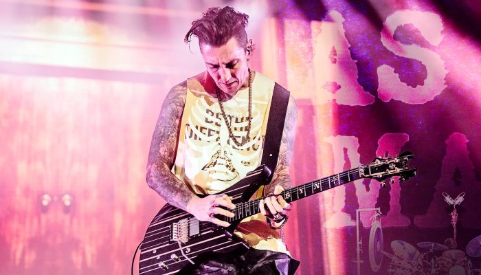 synyster-gates-avenged-sevenfold-foto-julia-nikiforova.jpg synyster-gates-avenged-sevenfold-foto-julia-nikiforova.jpg