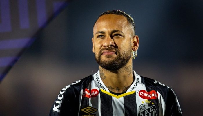 torcida-organizada-do-santos-cobra-neymar-apos-discussao-com-torcedor-2225171910-1_widelg.jpg torcida-organizada-do-santos-cobra-neymar-apos-discussao-com-torcedor-2225171910-1_widelg.jpg
