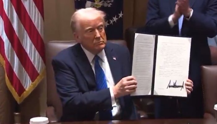 trump-7.jpg trump-7.jpg