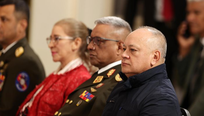 venezuela.ataque.bandeira.falsa_.jpg venezuela.ataque.bandeira.falsa_.jpg